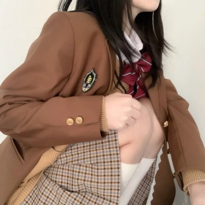 埃舍尔街的红色邮筒